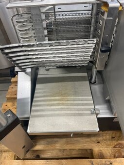 Nářezový stroj Bizerba A 404 rok 2017 - 6