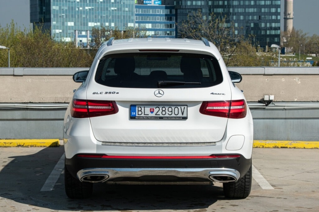 Mercedes-Benz GLC SUV 350 e 4MATIC A/T - 6