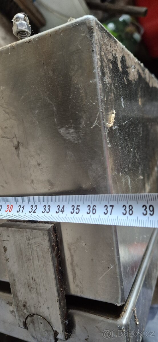 Nerezová skřín - 6