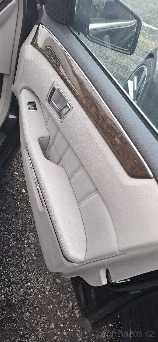 Prodám Mercedes-Benz E S212 - 6