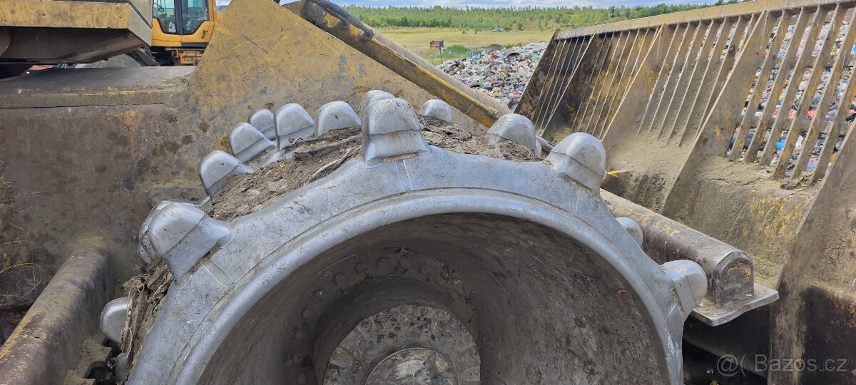 skládkový kompaktor BOMAG - 6