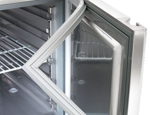 Chladicí stůl 1960x600mm - s 3 dveřmi a pracovní deskou - 6