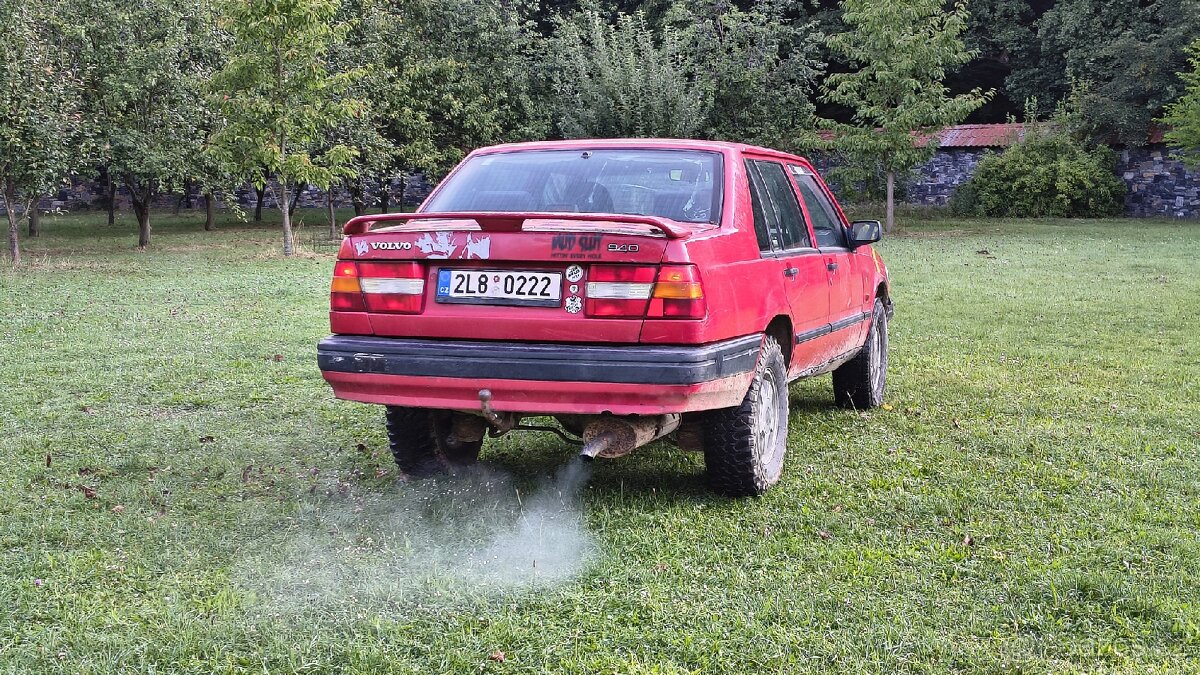 Prodám Volvo 940 "XC" 2.3l 1994 - 6