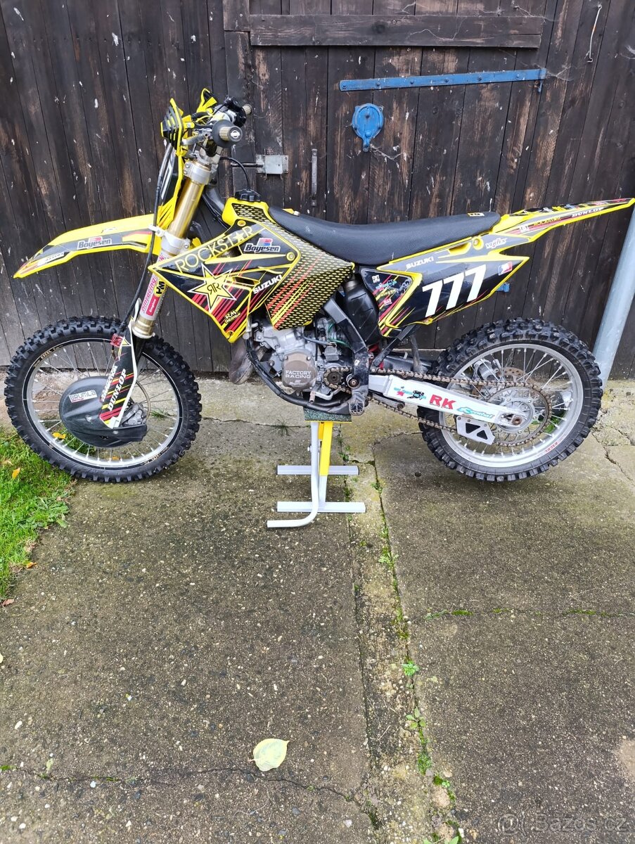 Suzuki RM 125 - 6