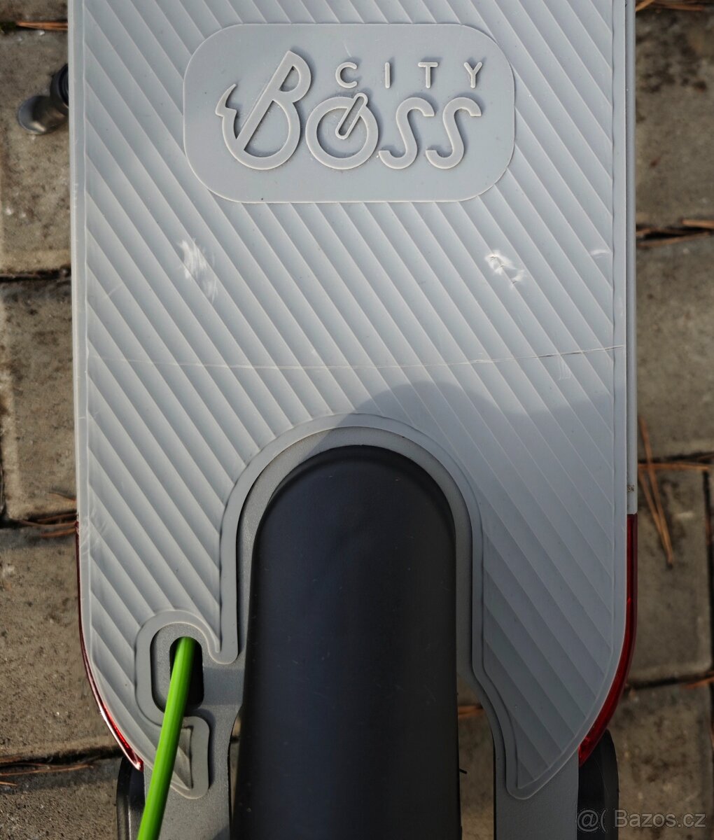 Elektrická koloběžka City Boss RS350 šedá - 7km - 6