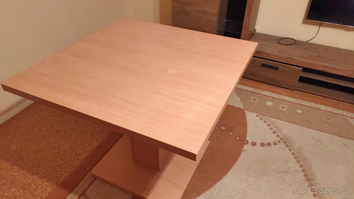 Jídelní stůl - 6