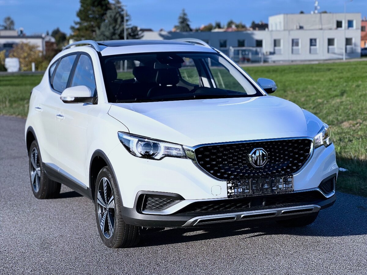 Elektrické SUV MG ZS Luxury Automat Kuze Panorama Kamera - 6