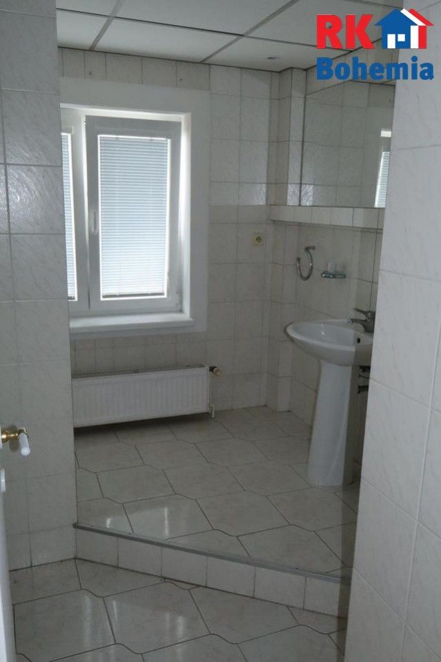 Krásný byt 3+kk o celkové ploše 77m2 ve 3NP s možností parko - 6