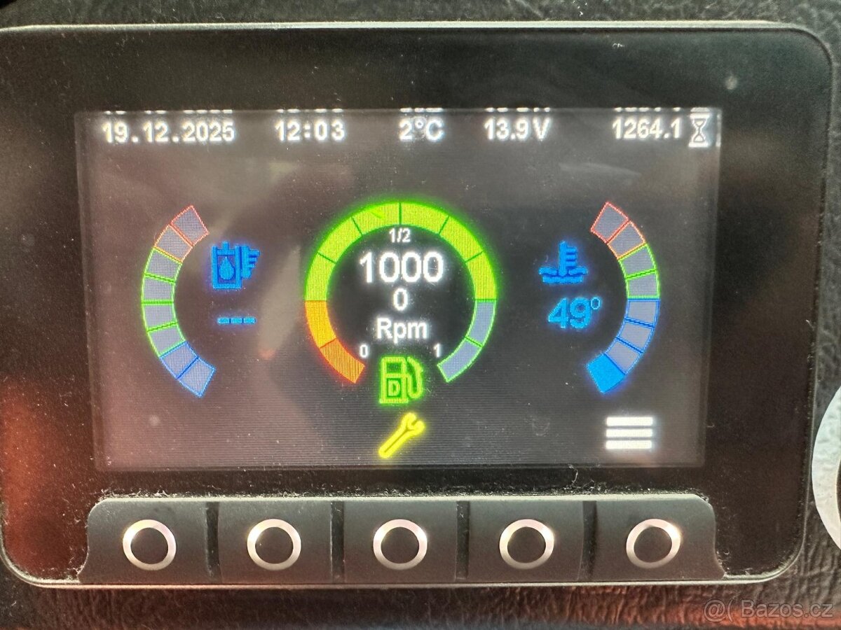 smykem řízený nakladač LOCUST 904 speed+ - 6