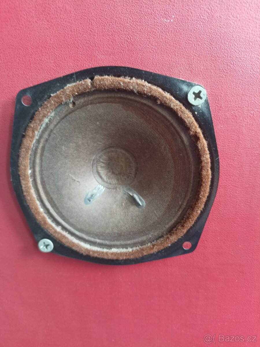 Domácí reproduktory - 6