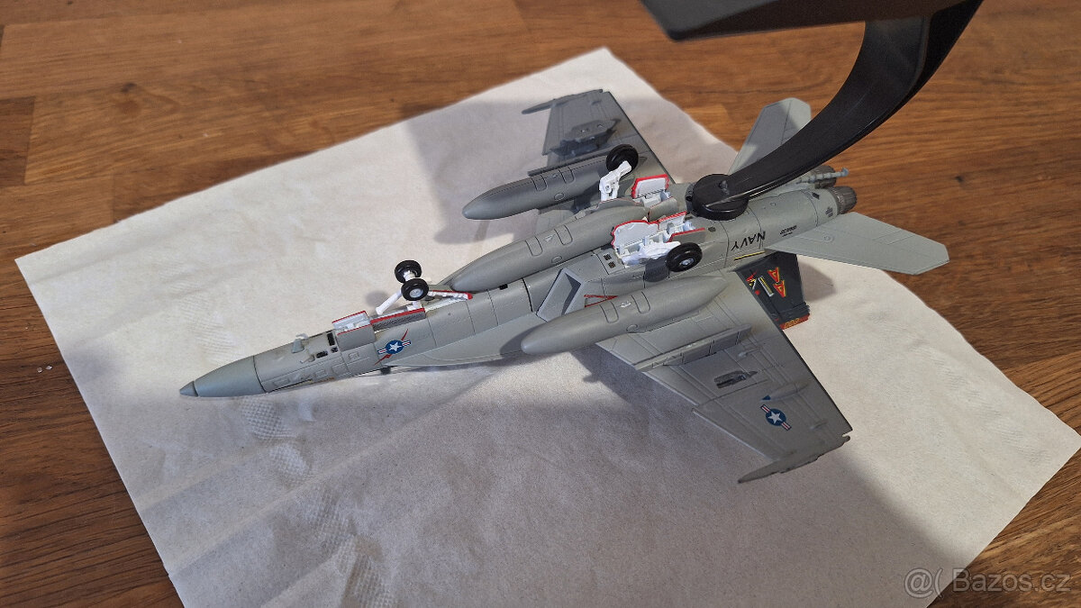 Kovový model letadla v měřítku 1:72 / 42 - 6