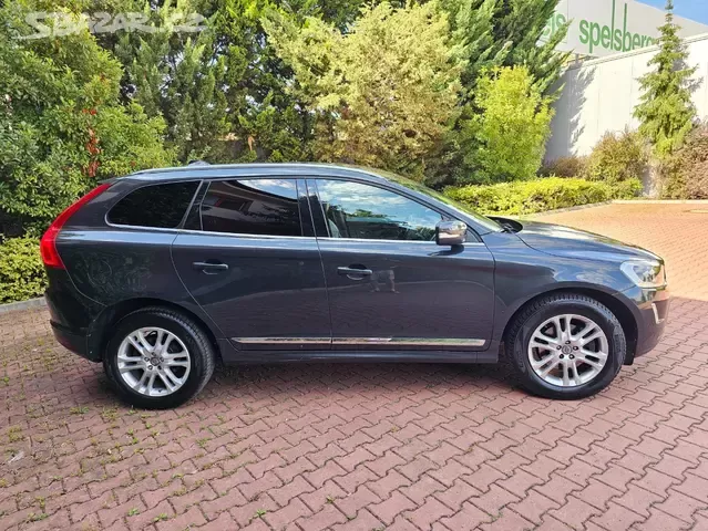 Volvo XC60 2.4 D5 169kW,AWD,Summum,Webasto,141tkm,Pano,Navi. - 6