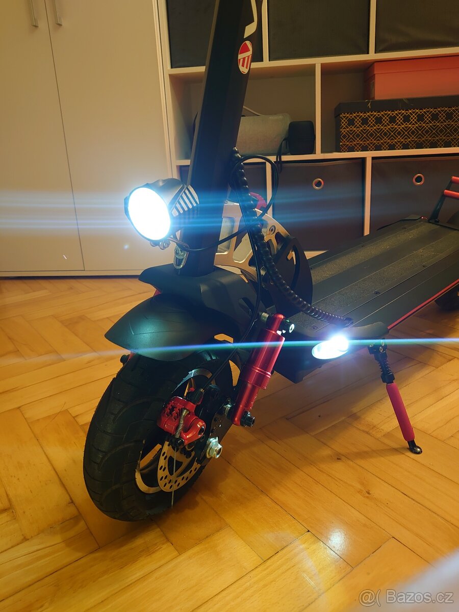 Elektrokoloběžka EV Viper 4 (2022) – top stav, 610 km - 6