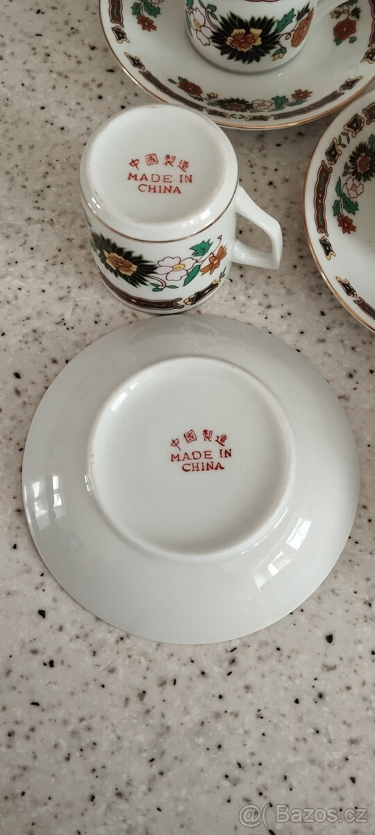 PORCELÁNOVÝ SERVIS - MADE IN CHINA - 6