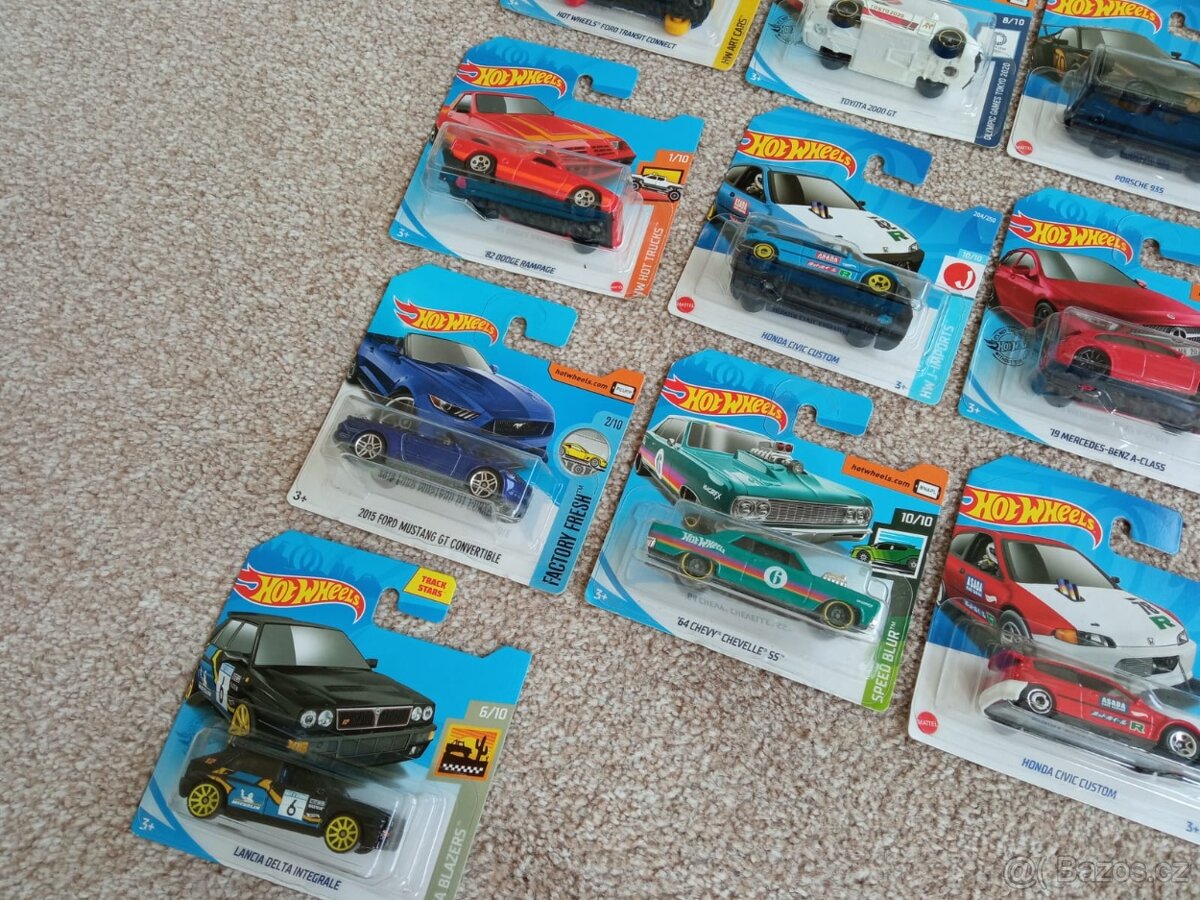 HOTWHEELS AUTÍČKA - NOVÁ - 6