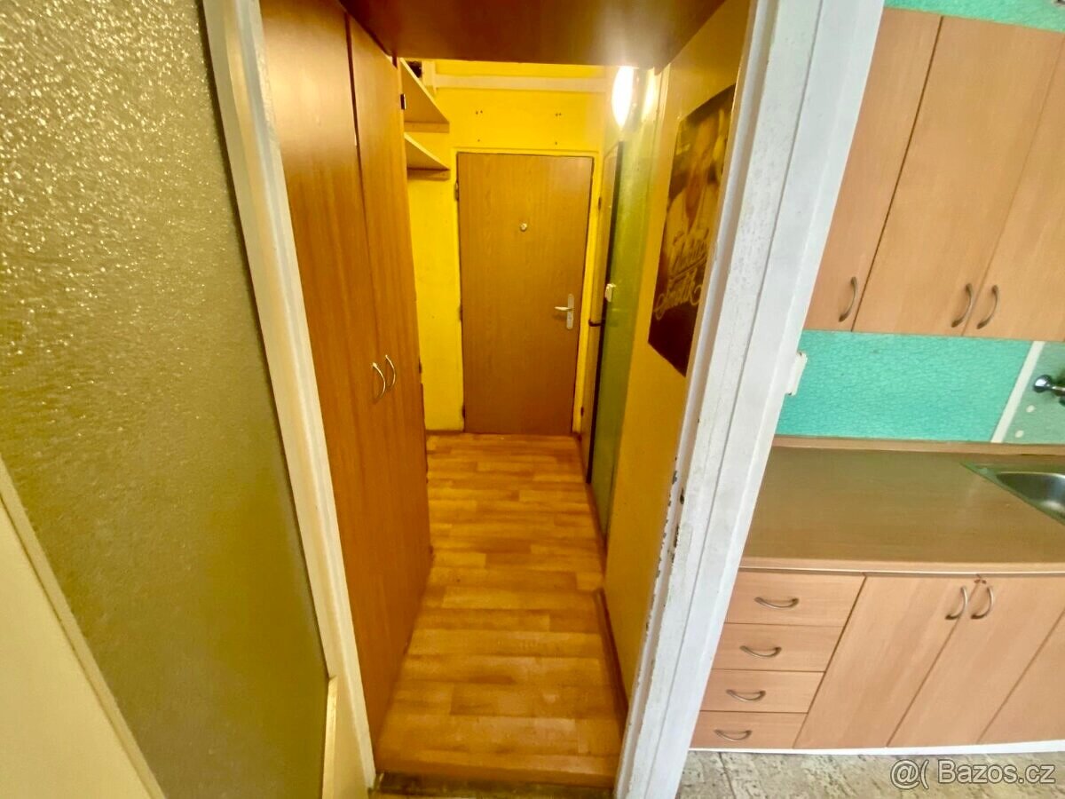 Pronájem byt 1+kk, 22 m2, Klášterec nad Ohří, ul. Mírová - 6