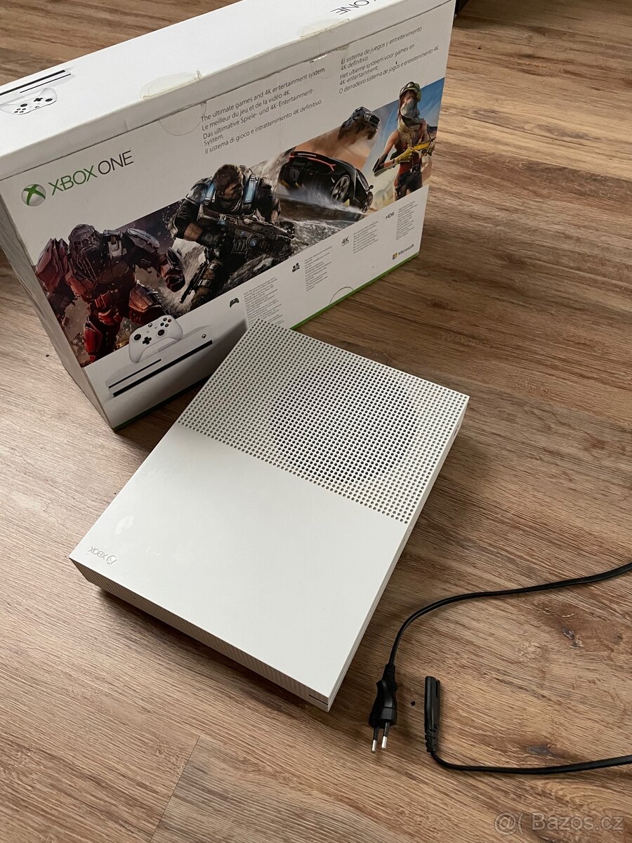 Prodám Xbox one S 1TB+F1 2020 - 6