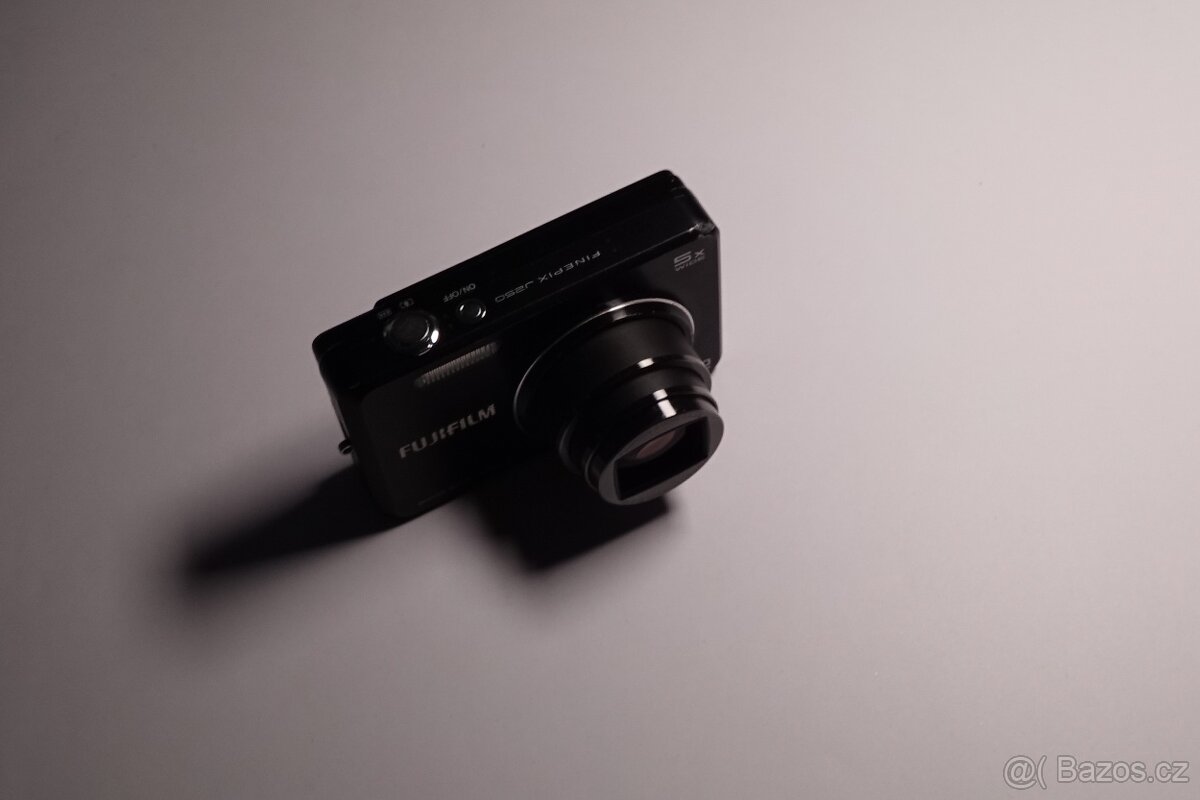 Fuji FinePix J250 - 6