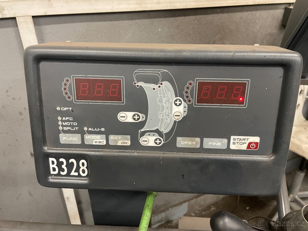 Vyvažovačka kol FASEP B328 – automatické upínání - 6