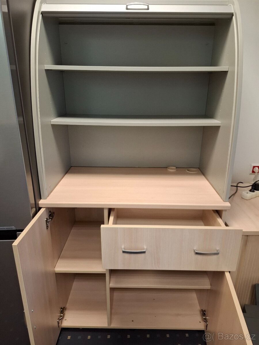 Kancelářský nábytek - 6