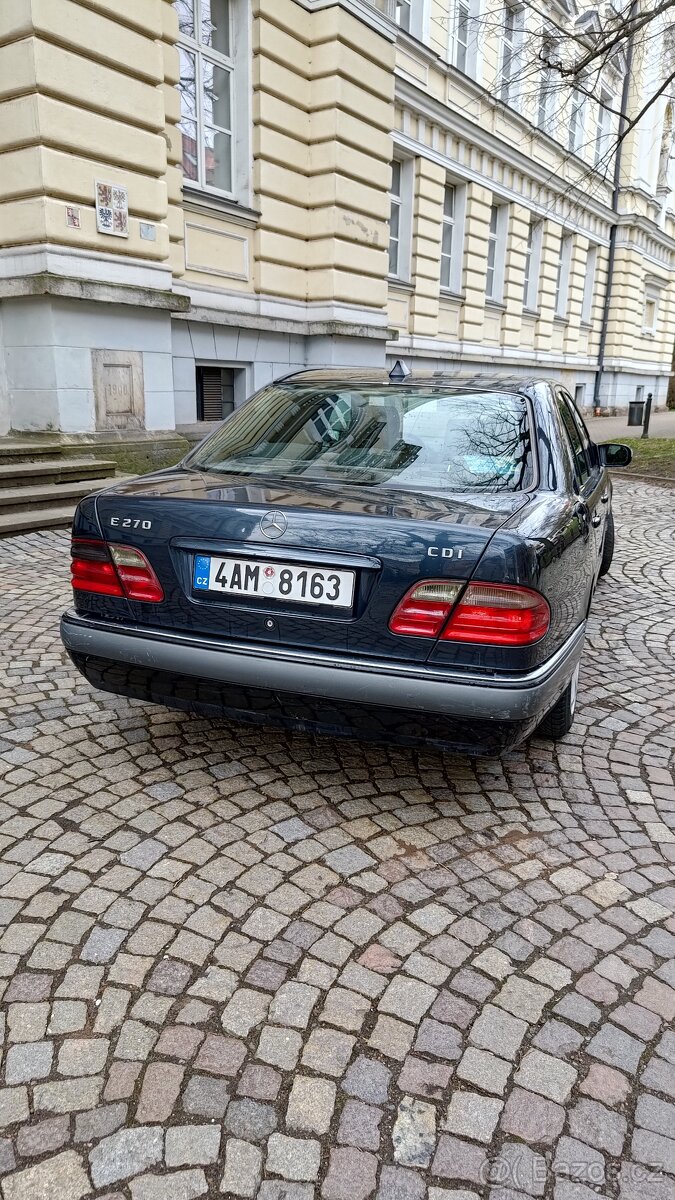 E 270 cdi - MANUÁL - 6