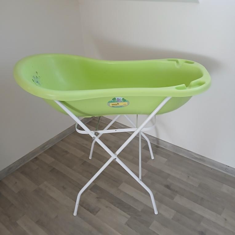 Kočárek, houpátko, postýlka, přebalovací pult... - 6
