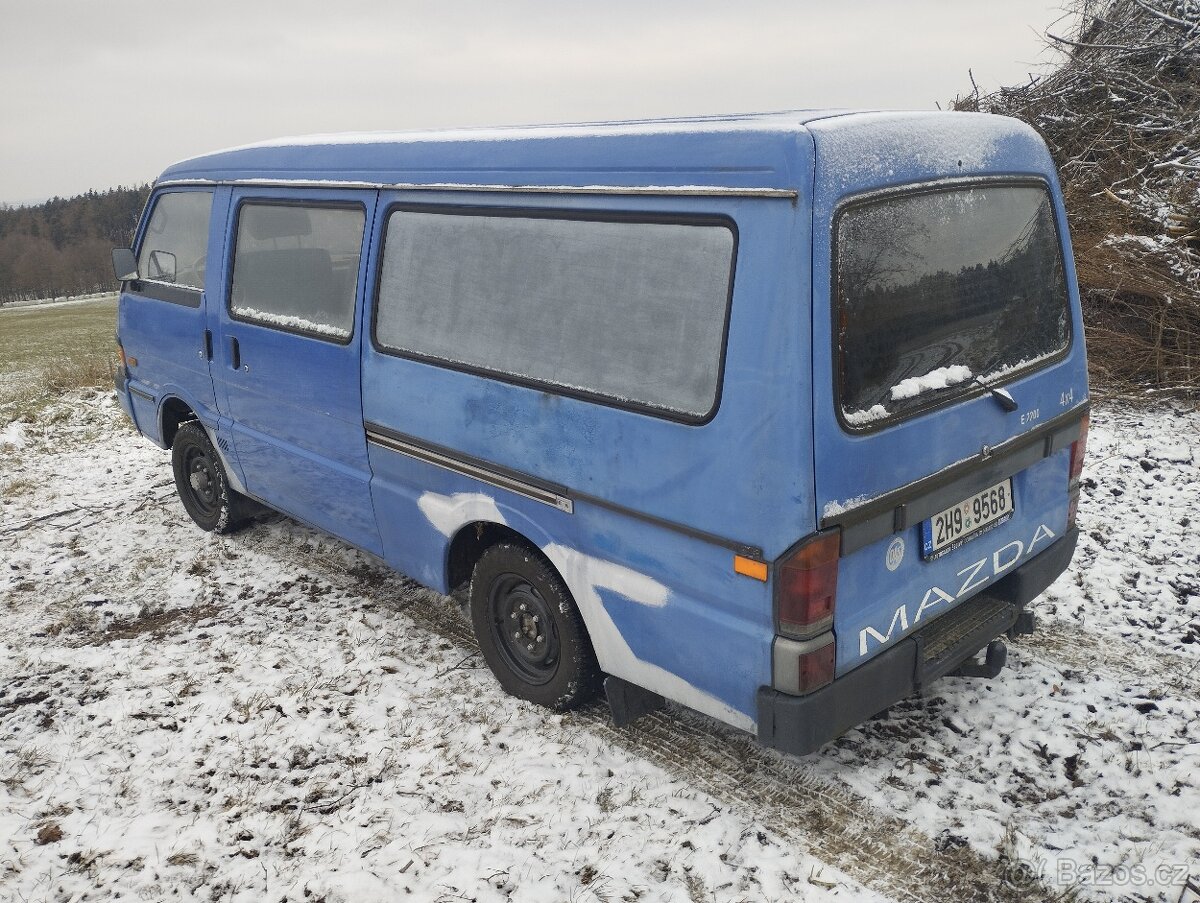 E2200 4x4 - 6