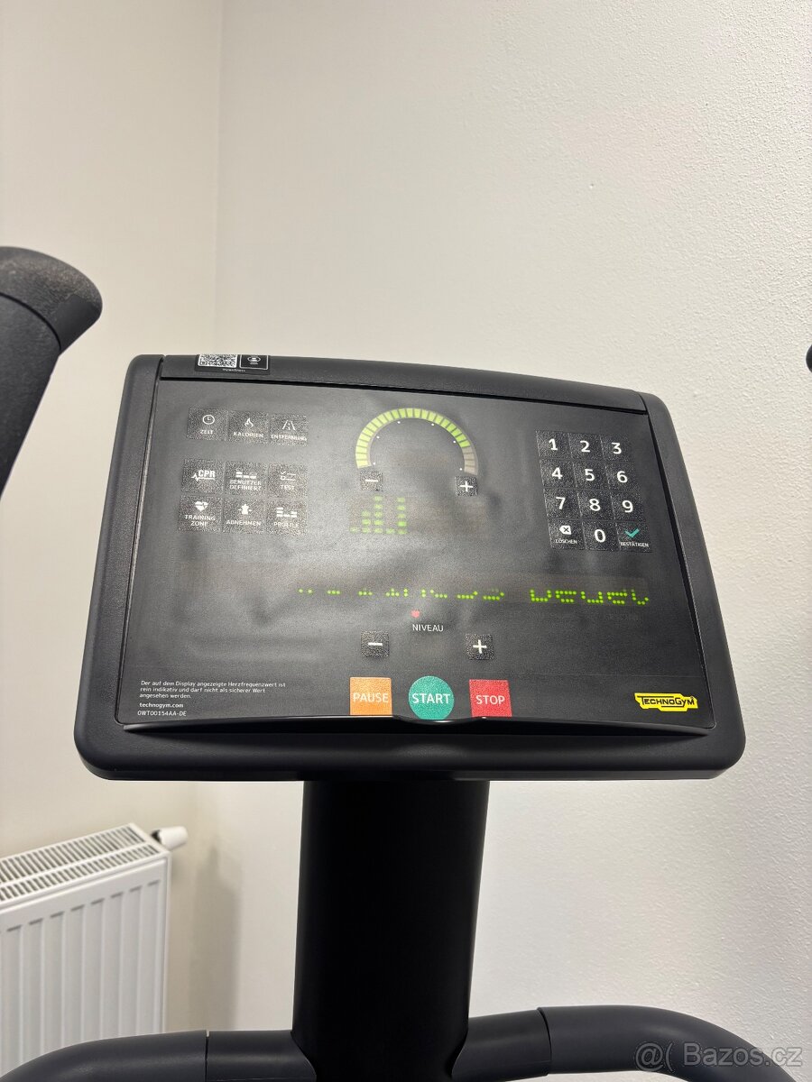 Technogym 1000 LED step - 6