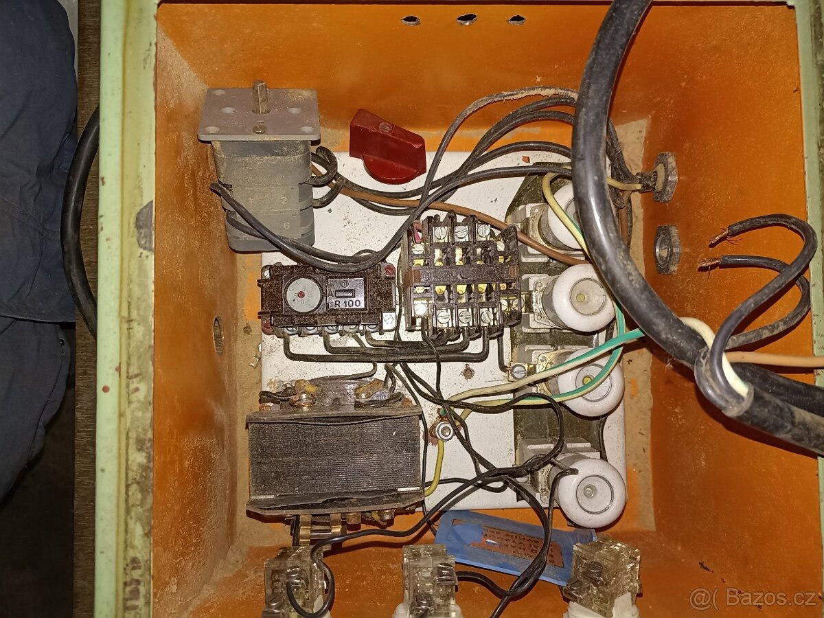 Ovládací elekt.skriňka - 6