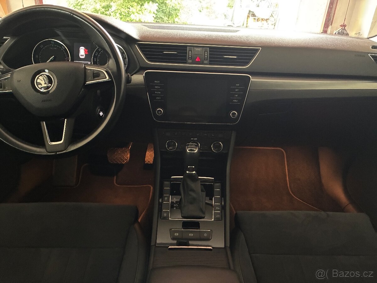 Škoda superb combi 2.0 140kw DSG - 6