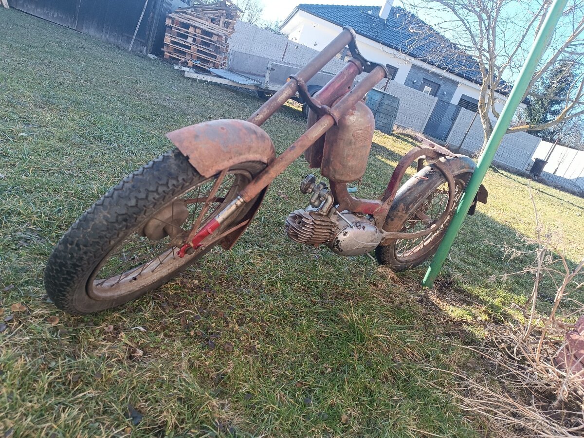 Jawa 50/ 550 pařez - 6