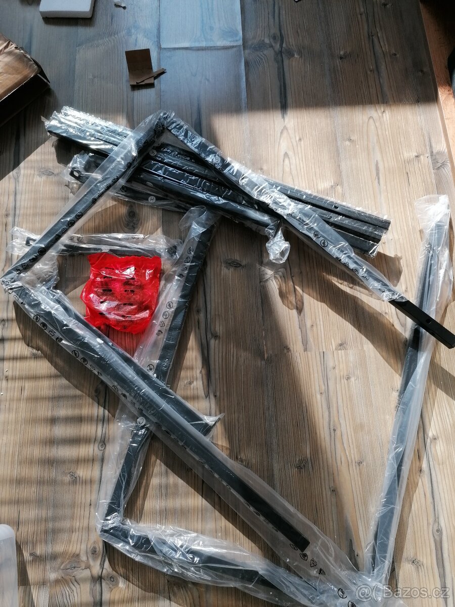 Stůl na PC/Kancelářský - 6