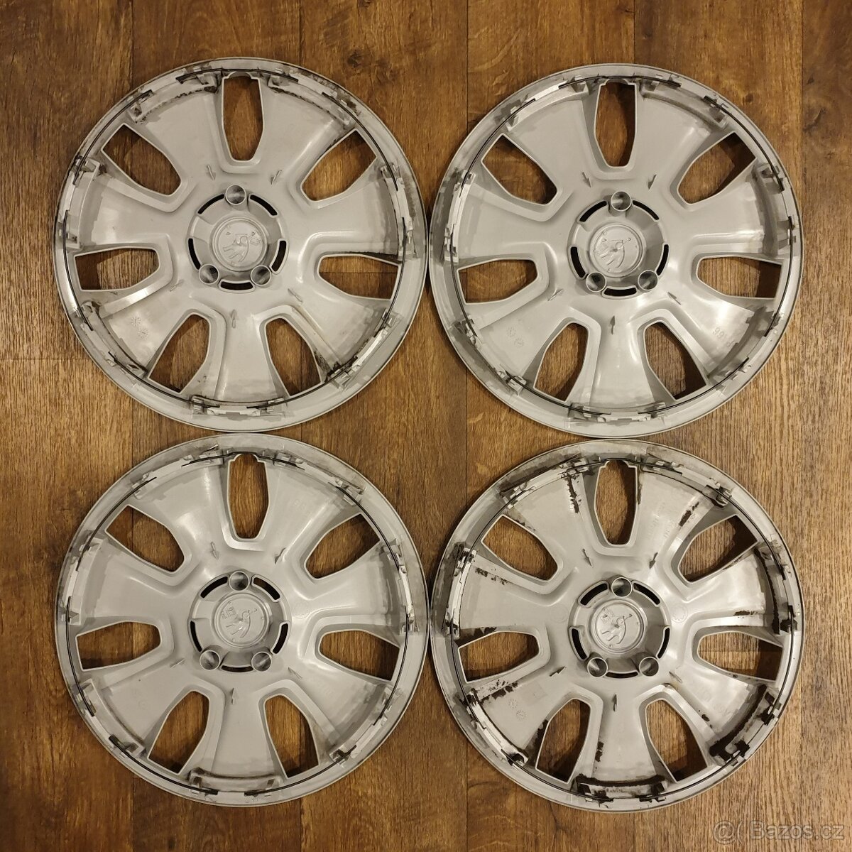 Prodám kryty kol Škoda r16 B2802 - 6