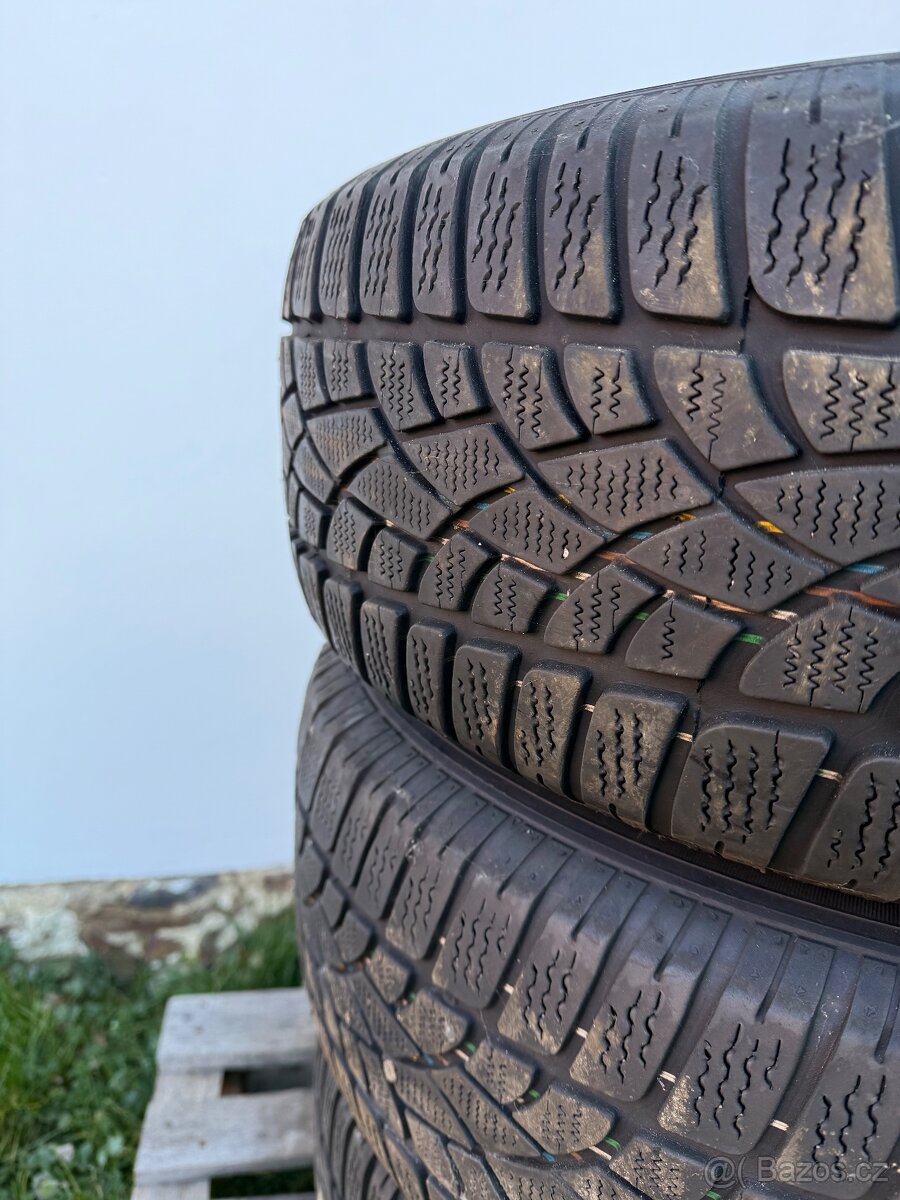 17 5x112 zimni Audi 235/65 17 6-7mm original sada - 6