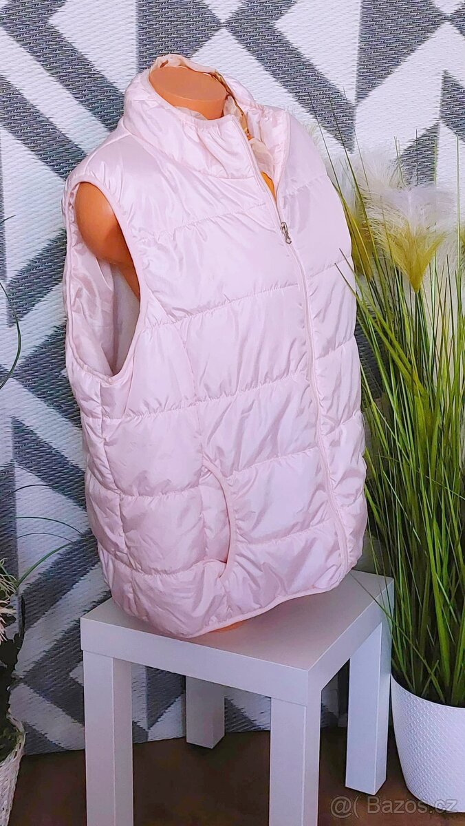 LEHOUNKÁ PROŠÍVANÁ VESTA S ŠÁTKEM-INFINITY- vel. 48 - 6