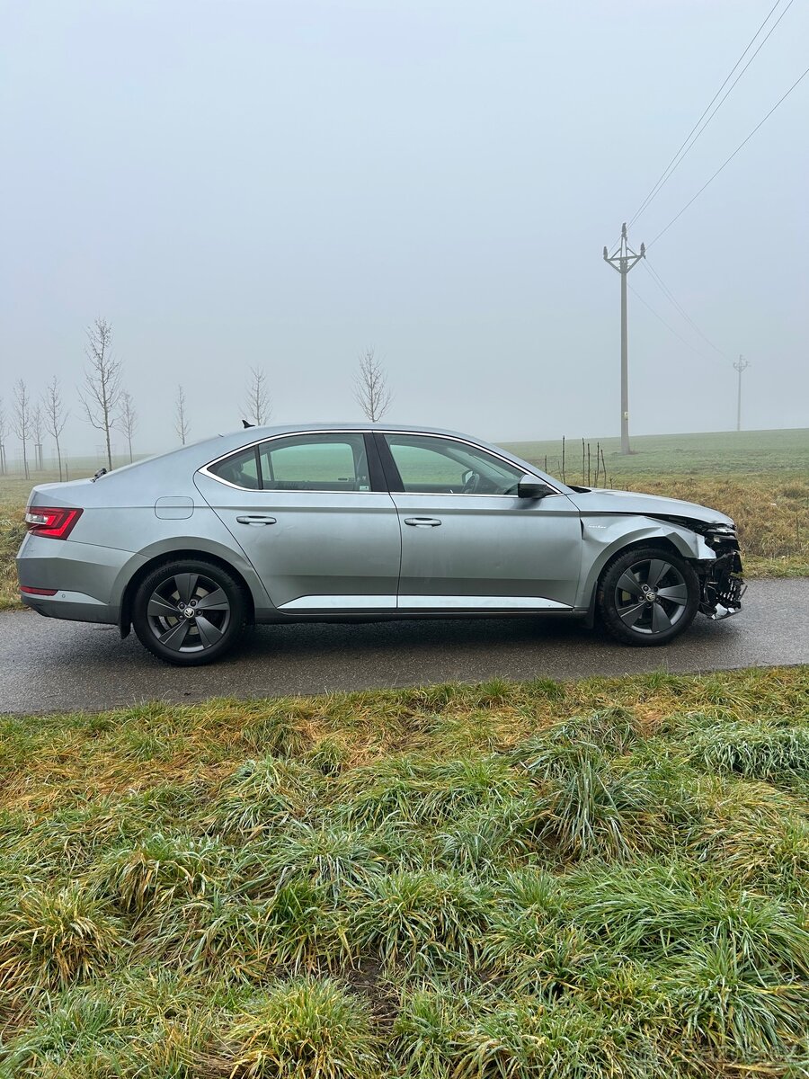 Skoda superb 3 2.0 tdi 110kw l&k r.v 2016 naj 290t km cz - 6