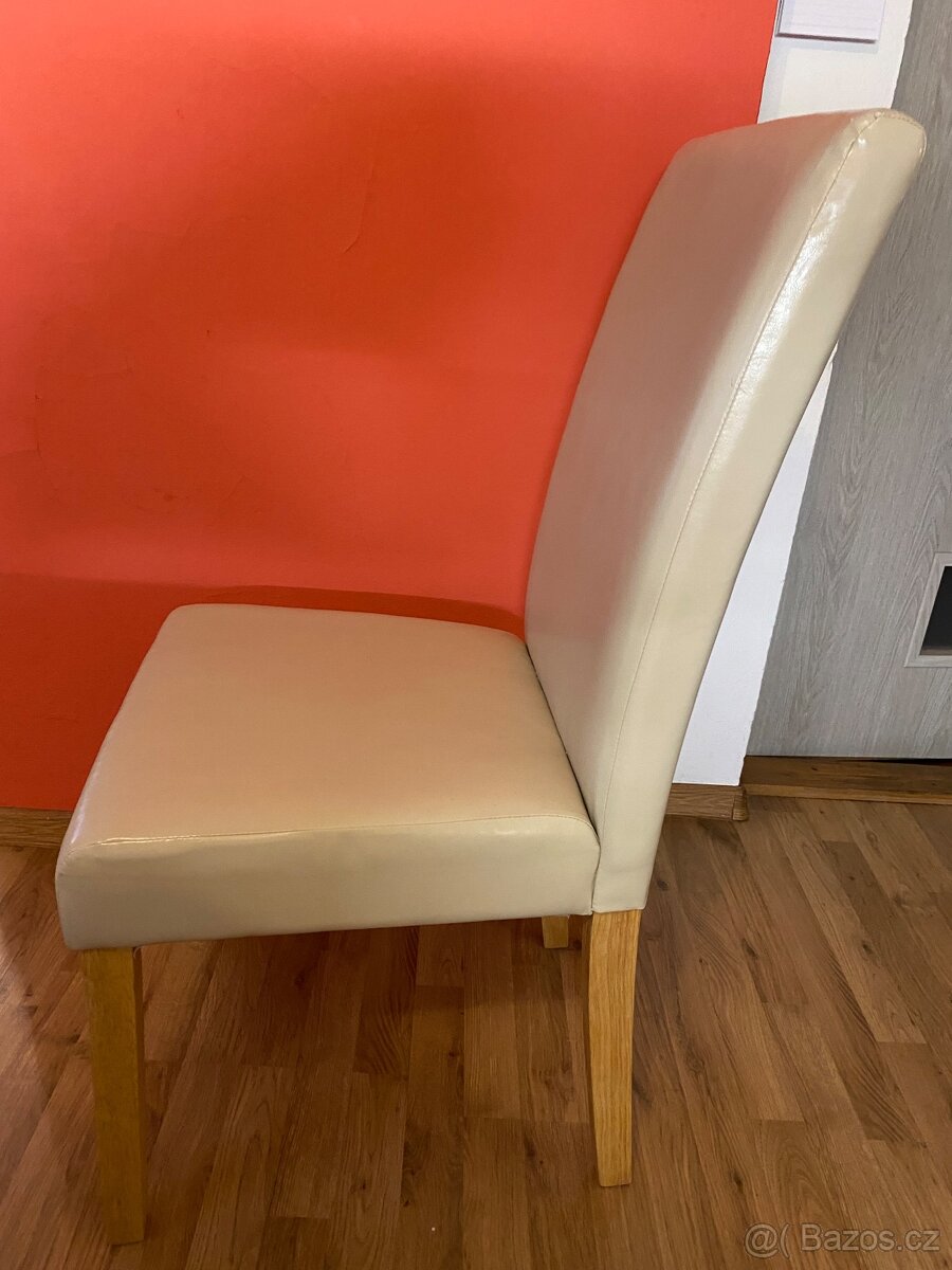 Rozkládací jídelní stůl - 6