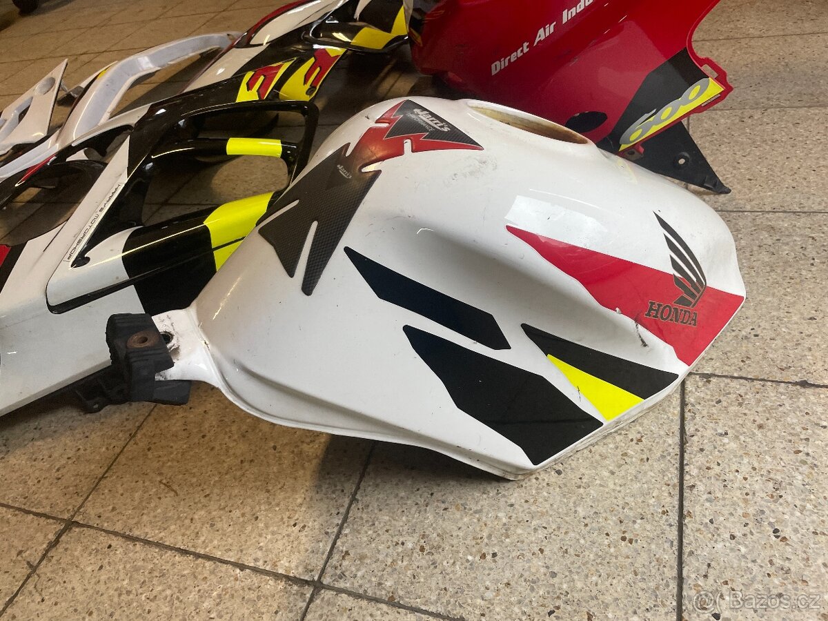Kompletní sada plastů s nádrží CBR 600 F3 - 6