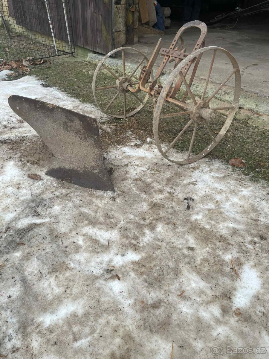 Starožitný koňský pluh - 6