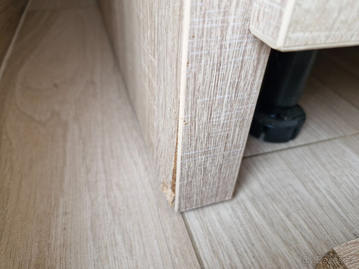 Kvalitní skříně/komody - do obýváku + peřiňák - 6