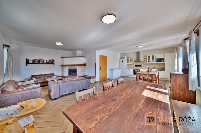 Prodej chaty s ubytováním 377 m², pozemek 1587 m² Černý Důl - 6