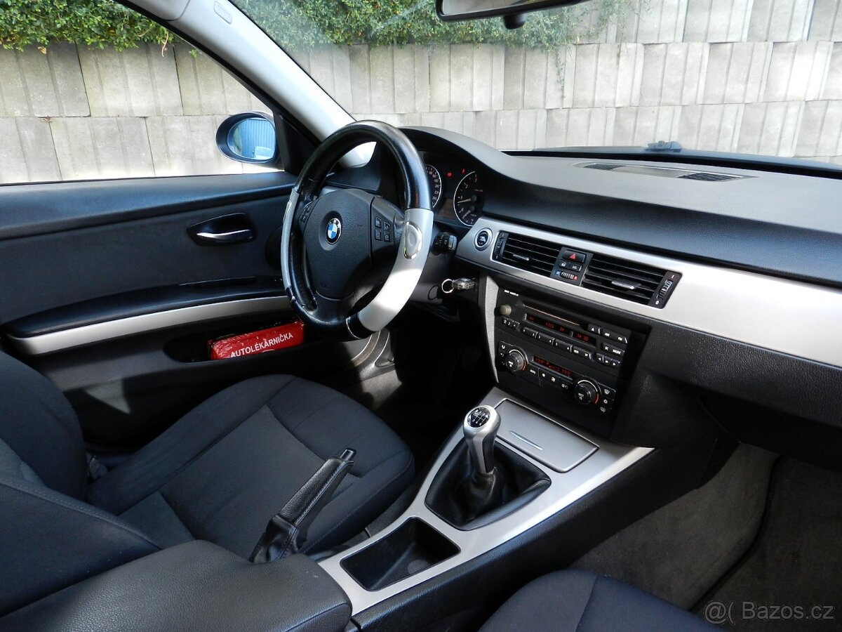 BMW 320i E90 110 kW r.v. 2006 - 6