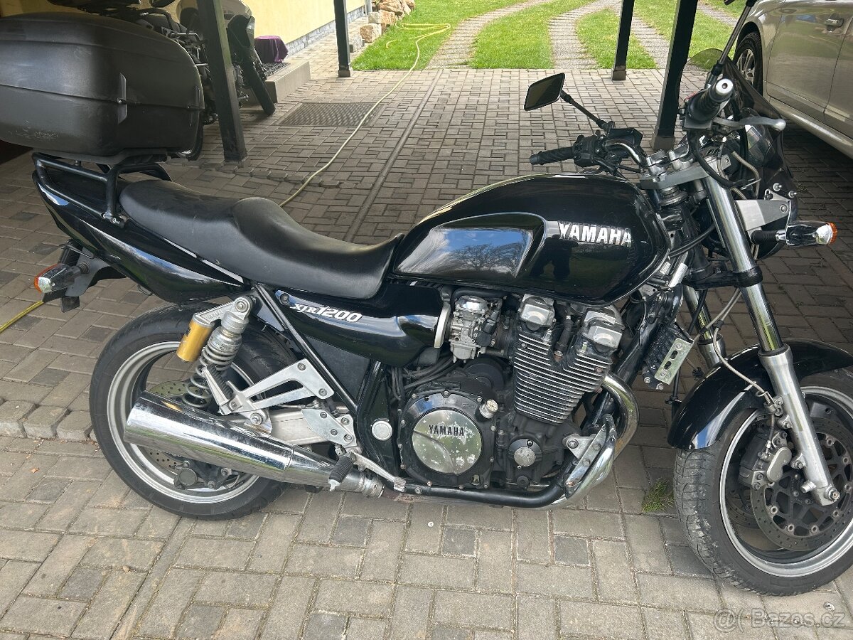 Yamaha XJR 1200 - 6