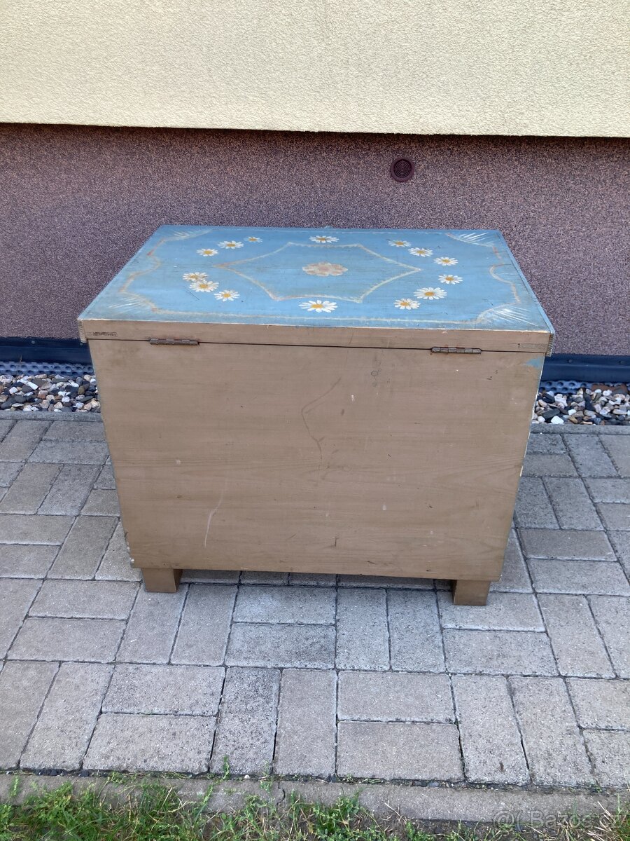 Dřevěná truhla - malovaná - 6