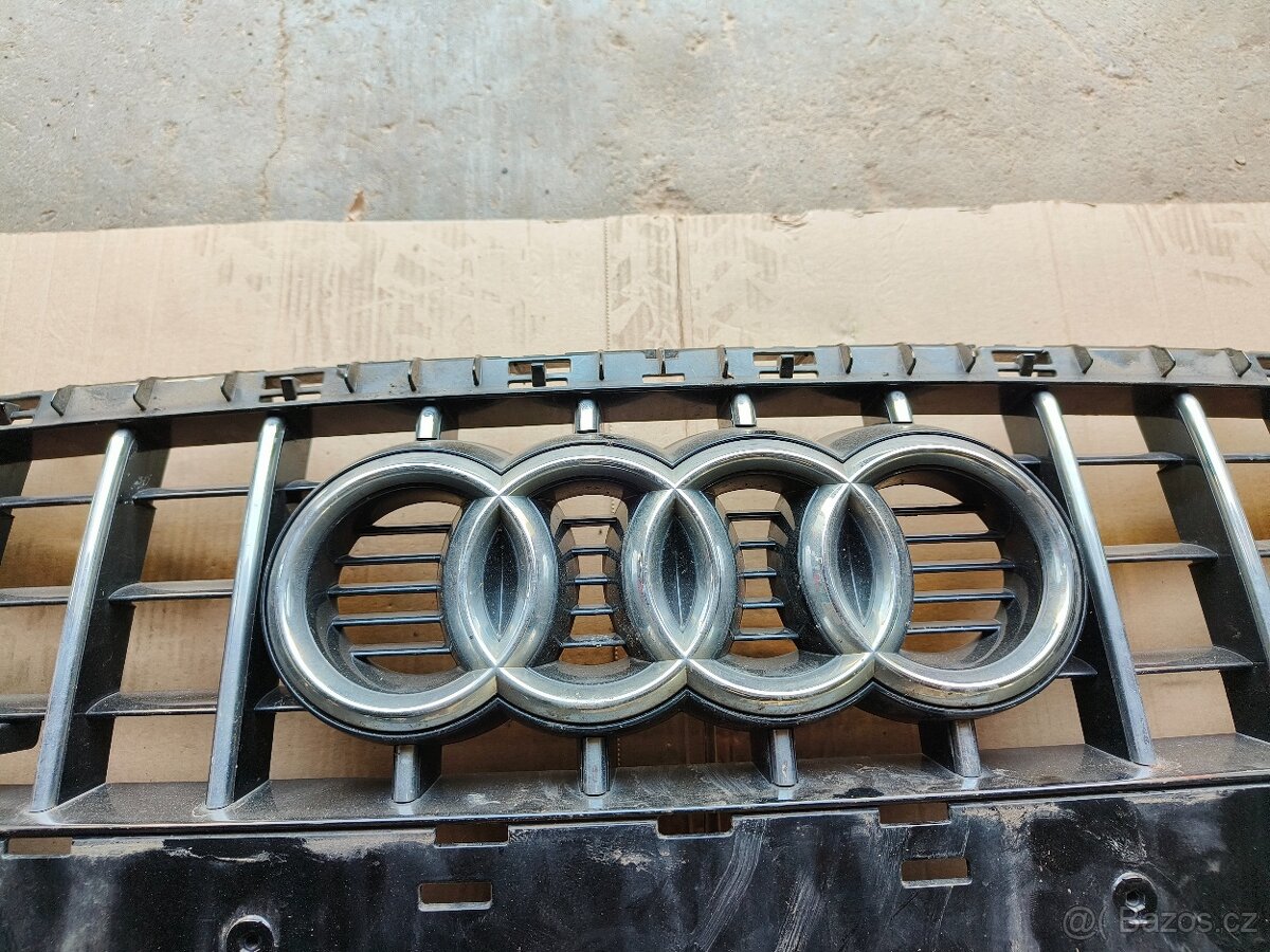 Audi grill sline Q7 4L nepoškozený - 6
