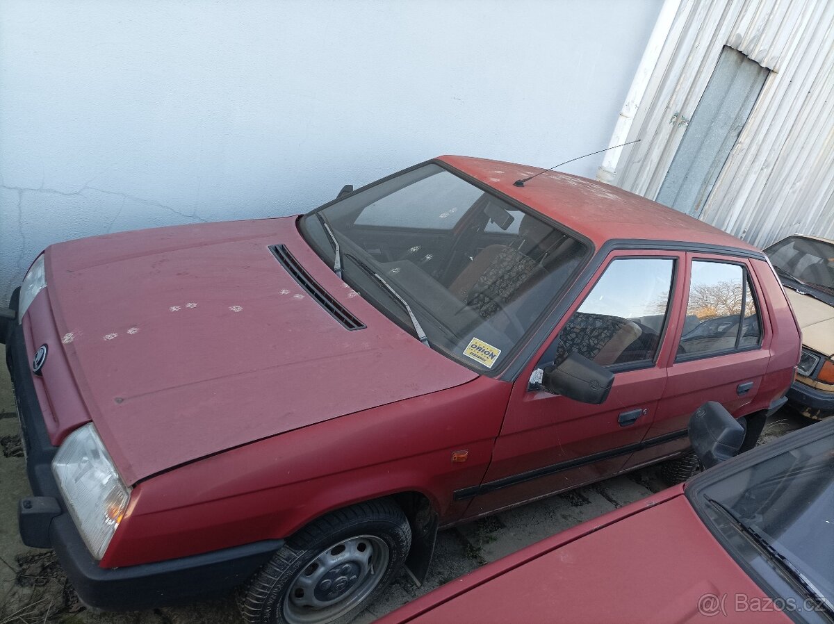 Škoda 105,120, favorit - 6