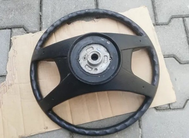 Dobový volant pro vozidla BMW 635 Csi a další. - 6