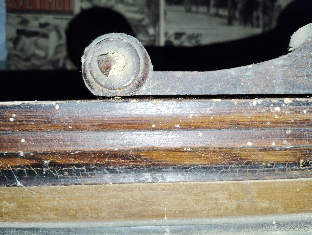 Starožitná skříň - 6