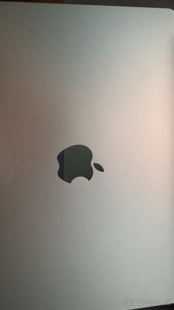 MacBook Air 13" M3 International 2024 Stříbrný - 6