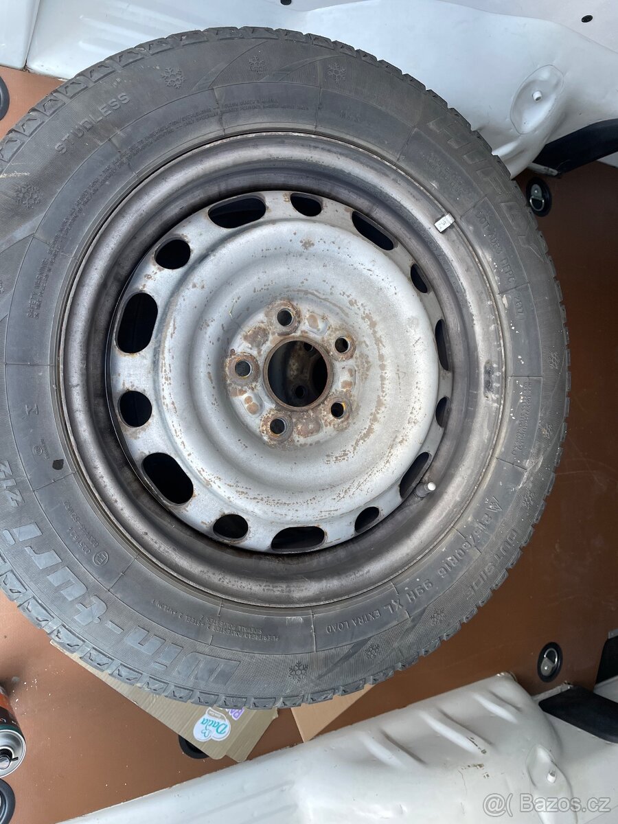 Mazda cx3 215/60R16 - 6